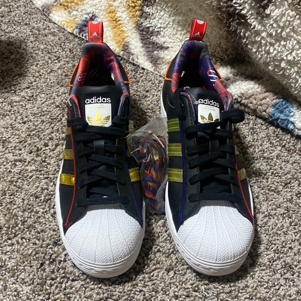 Adidas Superstar